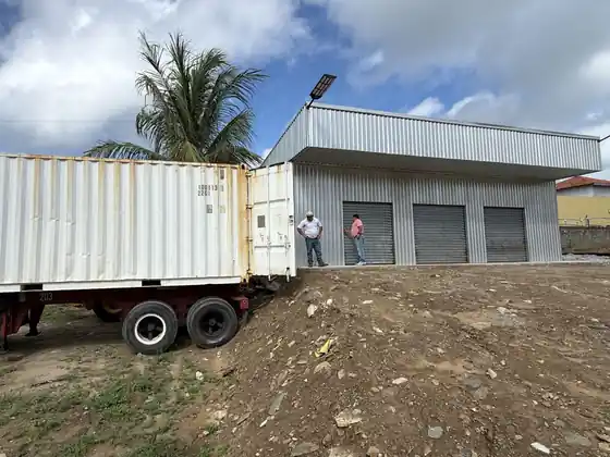 Roatan Logistics Express warehouse on Roatan