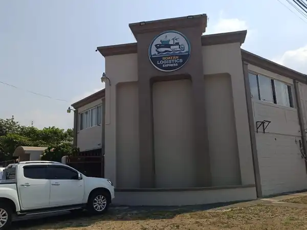 Roatan Logistics Express building in San Pedro Sula